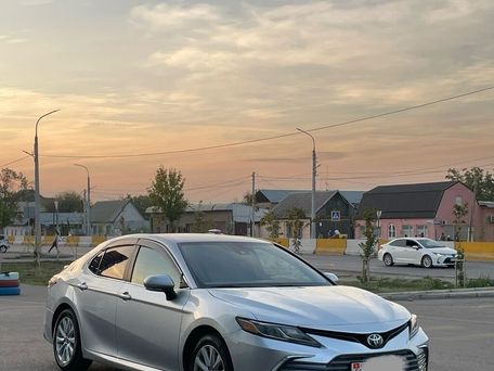Toyota Camry, 2018 — фото 1