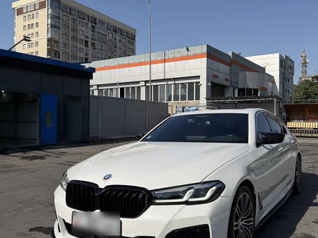 BMW 5 серии, 2022