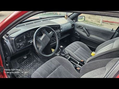 Volkswagen Passat, 1991 — сүрөт 9