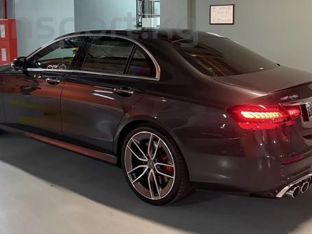 Mercedes-Benz E-Класс AMG, 2023 — 照片 3