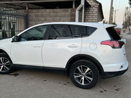 Toyota RAV4, 2018