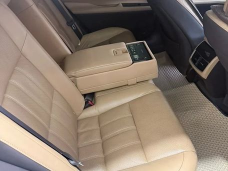Lexus ES, 2018 — photo 8
