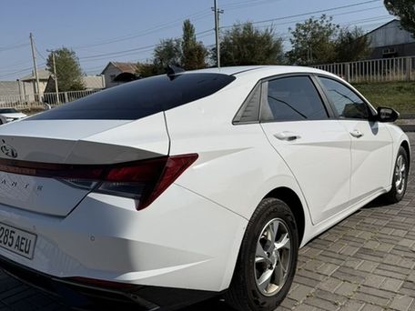 Hyundai Avante, 2021 — 照片 10