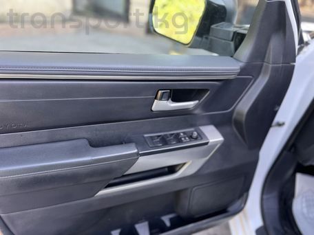 Toyota Tundra, 2022 — photo 11