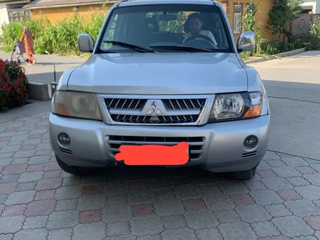 Mitsubishi Pajero, 2004
