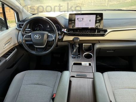 Toyota Sienna, 2021 — photo 5