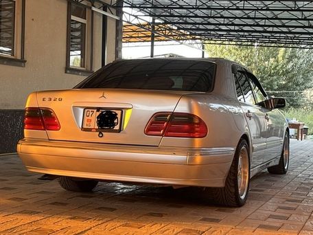 Mercedes-Benz E-Класс, 2002 — сүрөт 4