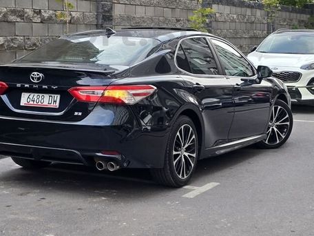 Toyota Camry, 2019 — photo 3
