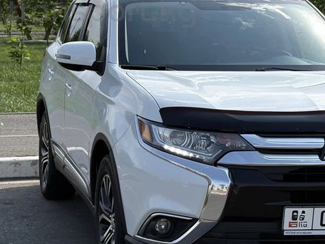 Mitsubishi Outlander, 2016 — фото 3