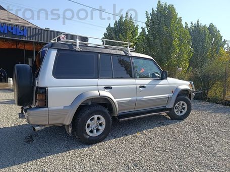 Mitsubishi Pajero, 1994 — photo 1