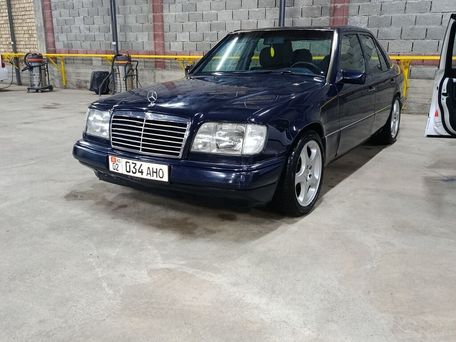 Mercedes-Benz W124, 1994 — photo 1