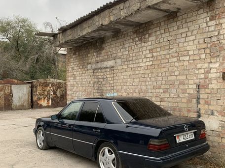 Mercedes-Benz E-Класс, 1993 — фото 1