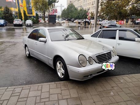 Mercedes-Benz E-Класс, 1999 — сүрөт 1
