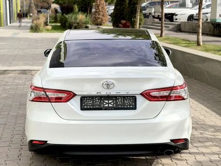 Toyota Camry, 2018 — photo 6