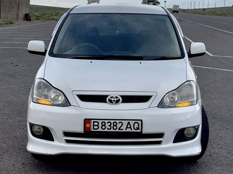 Toyota Ipsum, 2003 — фото 1