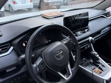 Toyota RAV4, 2024 — 照片 11