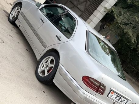 Mercedes-Benz E-Класс, 1999 — 照片 5