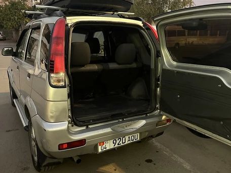 Daihatsu Terios, 2003 — 照片 9