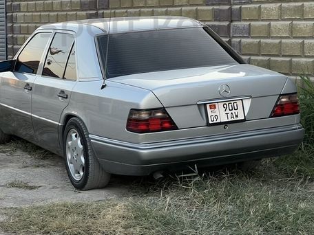 Mercedes-Benz E-Класс, 1995 — photo 10