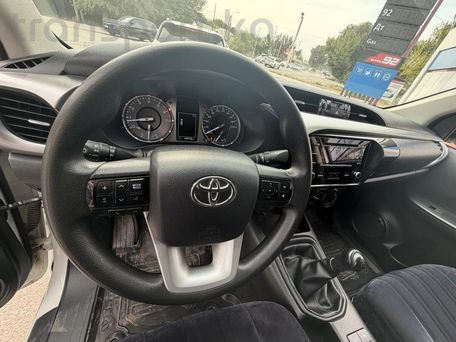 Toyota Hilux, 2021 — сүрөт 8