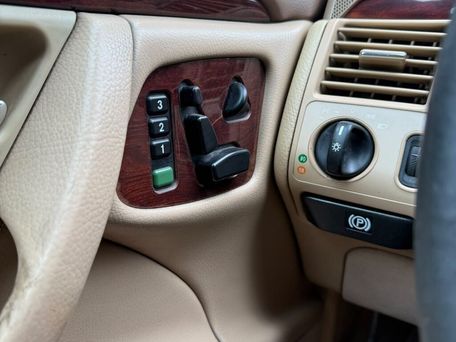 Mercedes-Benz E-Class, 2001 — photo 8