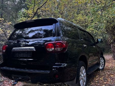 Toyota Sequoia, 2018 — фото 1