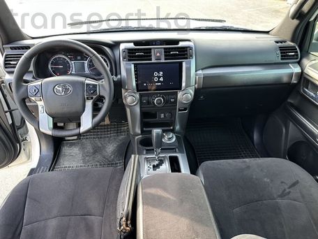 Toyota 4Runner, 2019 — сүрөт 9