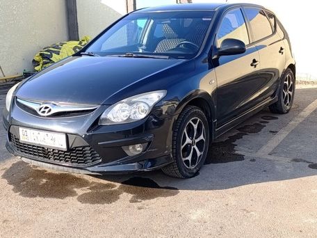 Hyundai i30, 2010 — photo 1