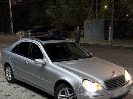 Mercedes-Benz C-Класс, 2003 — сүрөт 3