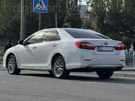 Toyota Camry, 2014 — 照片 5
