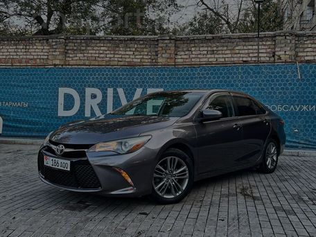 Toyota Camry, 2016 — 照片 3