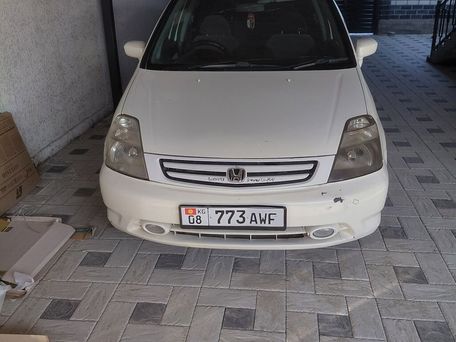 Honda Stream, 2000 — 照片 1