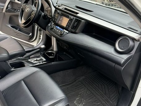 Toyota RAV4, 2015 — сүрөт 8