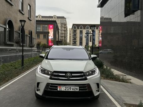 Toyota Highlander, 2018 — photo 2