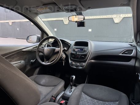 Chevrolet Spark, 2018 — 照片 9