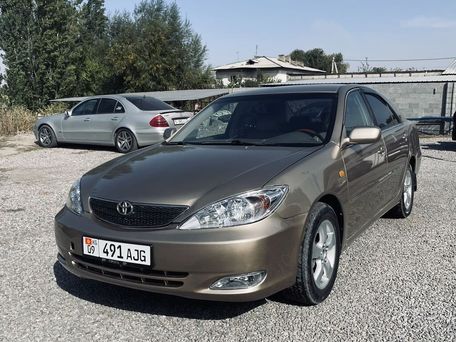 Toyota Camry, 2004 — 照片 2