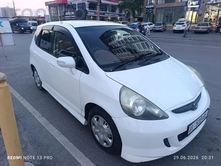 Honda Fit, 2006 — photo 1