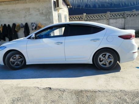 Hyundai Avante, 2018 — сүрөт 8
