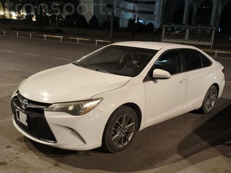 Toyota Camry, 2016