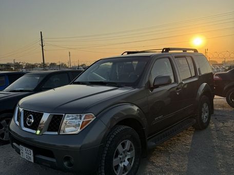 Nissan Pathfinder, 2005 — photo 2