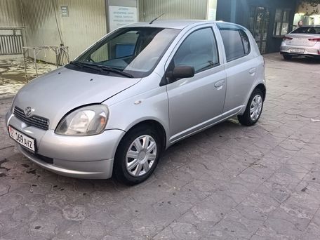 Toyota Yaris, 2000 — сүрөт 1