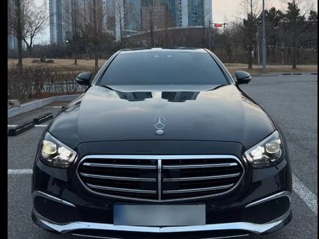 Mercedes-Benz E-Класс, 2023 — фото 1