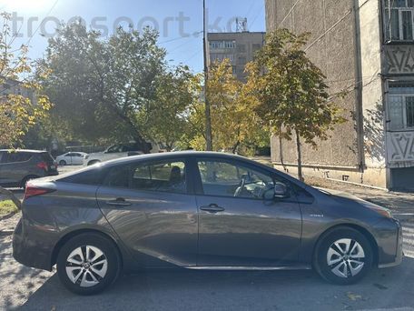 Toyota Prius, 2020 — photo 6