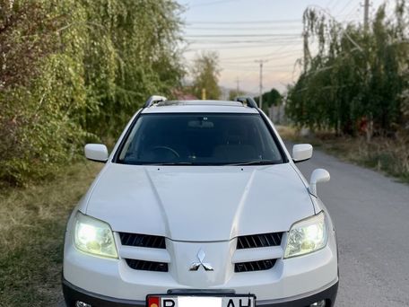 Mitsubishi Airtrek, 2004 — 照片 2