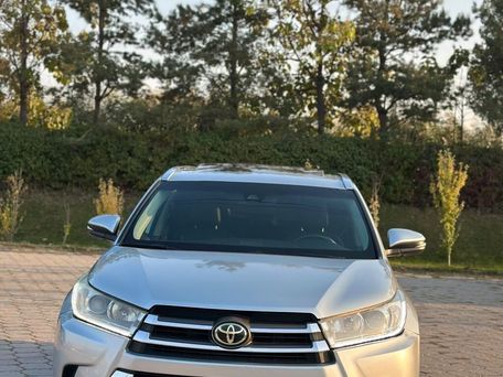 Toyota Highlander, 2018 — photo 1