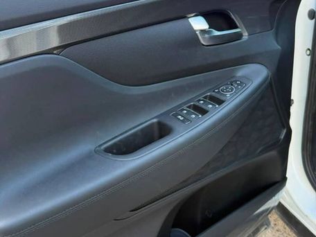 Hyundai Santa Fe, 2023 — 照片 14