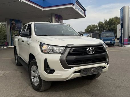 Toyota Hilux, 2021 — photo 1