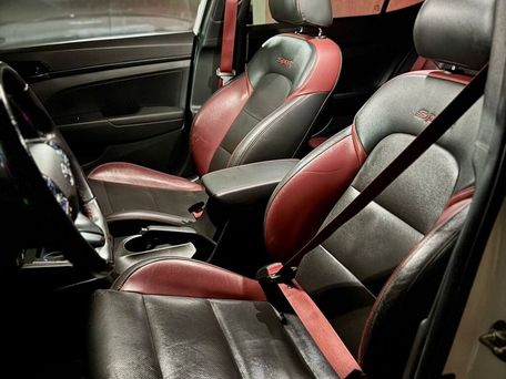 Hyundai Avante, 2018 — 照片 6