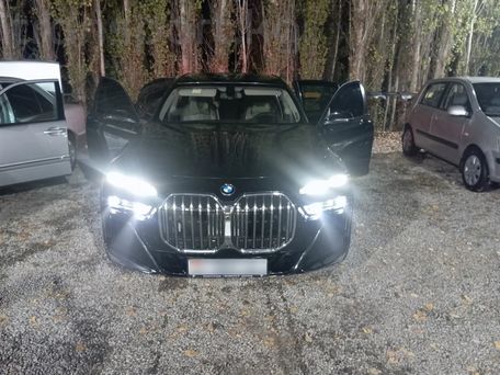 BMW 7 Series, 2013 — photo 11