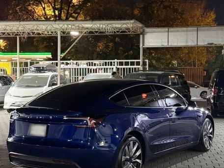 Tesla Model 3, 2025 — фото 4